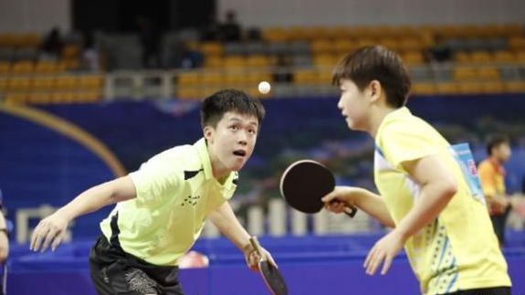 詹姆斯愤怒湖人决定,全美公愤佩林卡挑衅