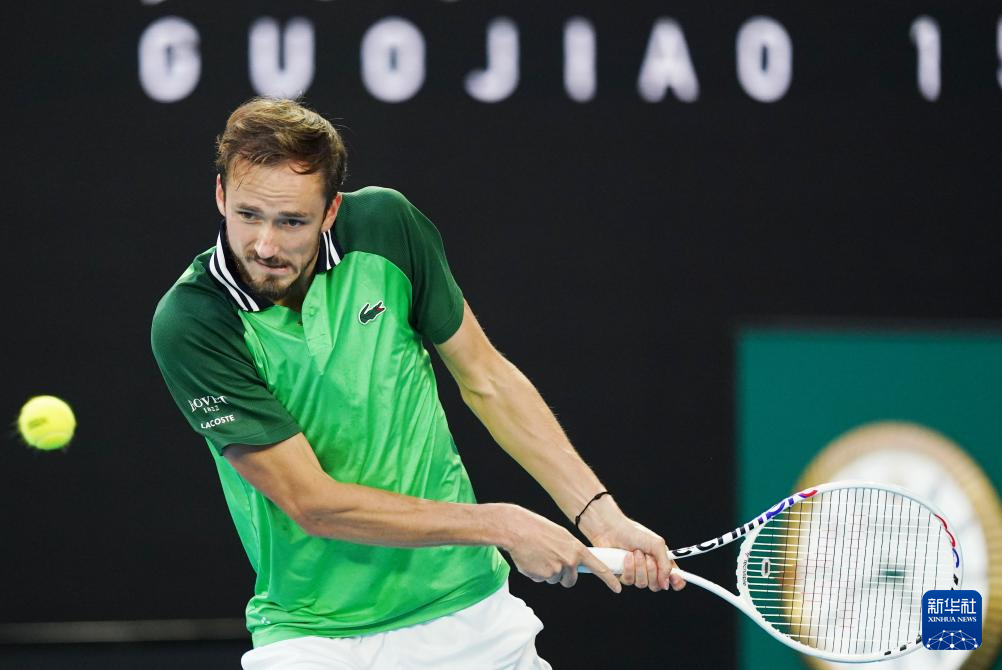 两支球队都 两支球队都