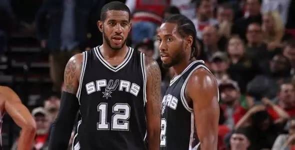 在季后赛舞 在季后赛舞